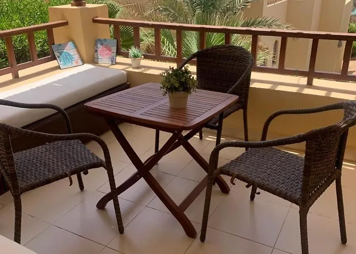 El Gouna Stylish 2br Italian Compound Access شقة